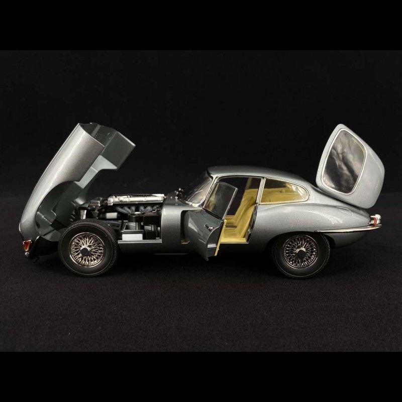 Jaguar E Type RHD 1961 Grey Metallic 1/18 Kyosho KYO8954GM