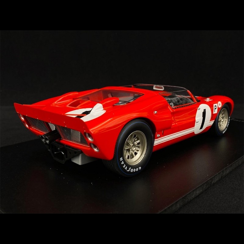 Ford GT40 X-1 Roadster n° 1 winner 12h Sebring 1966 Ken