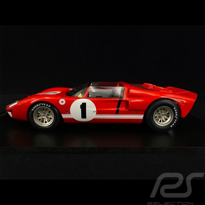 Ford GT40 X-1 Roadster n° 1 vainqueur  winner sieger 12h Sebring 1966 Ken Miles 1/18 Spark 18SE66