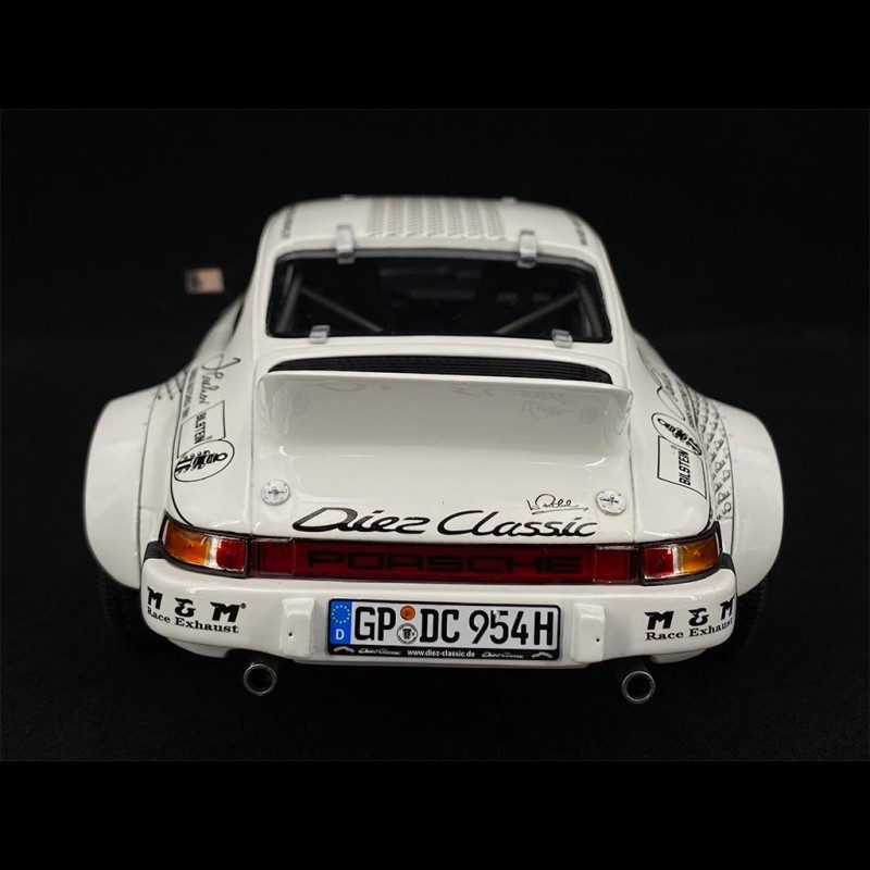 Porsche 911 Walter Röhrl x 911 Diez Classic with figurine 1/18