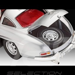 Model Mercedes - Benz 300 SL to glue and paint 1/24 Revell 07657