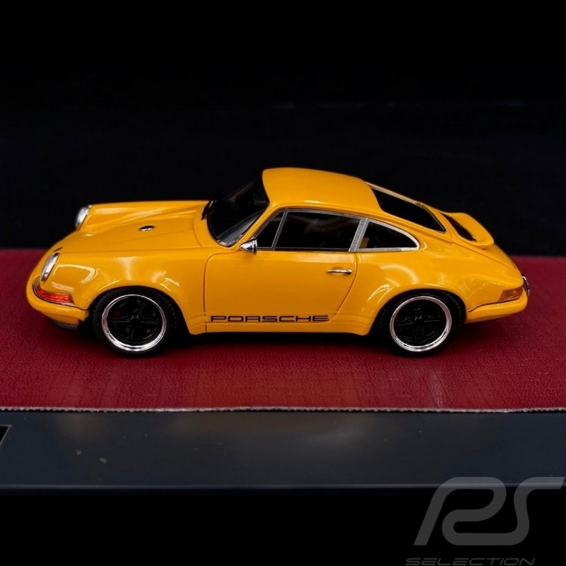 Singer Porsche 911 2014 orange 1/43 Matrix MX41607082