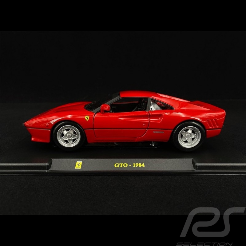 Ferrari GTO 1984 Rouge red rot 1/24 Bburago