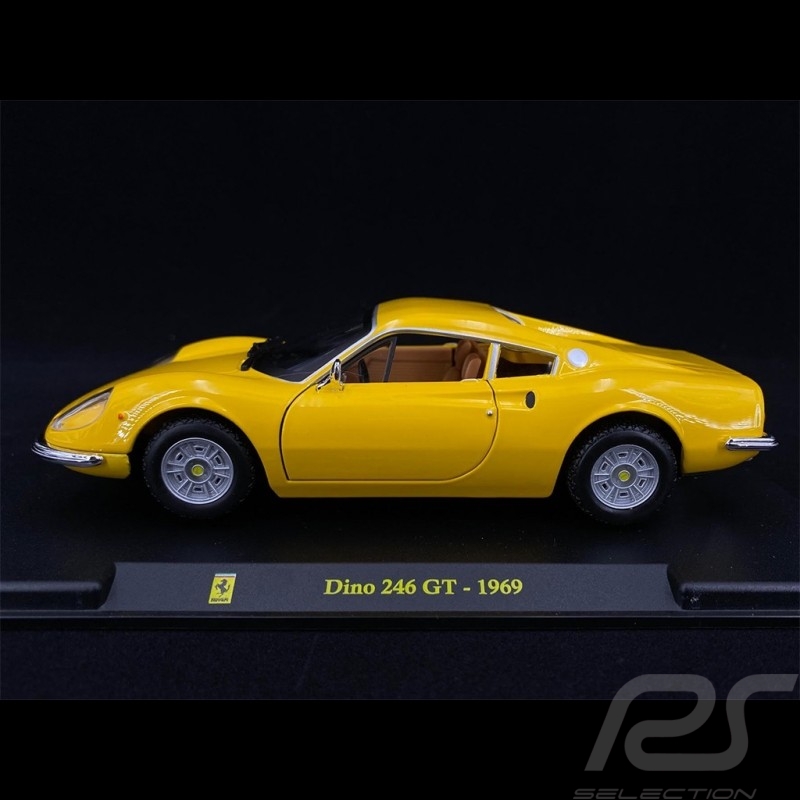Ferrari Dino 246 GT 1969 Gelb 1/24 Bburago