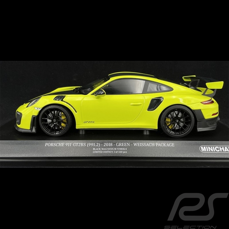 Porsche 911 GT2 RS Type 991 Weissach Package Acidgrün 1/18 Minichamps 155068300