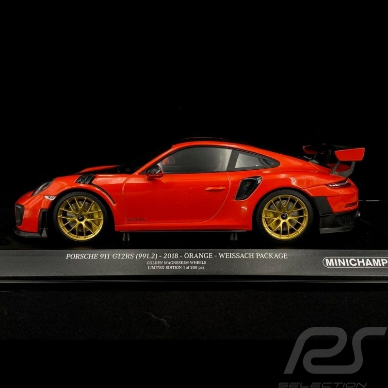 Porsche 911 GT2 RS type 991 2018 lava orange Pack Weissach 1/18 Minichamps 155068305