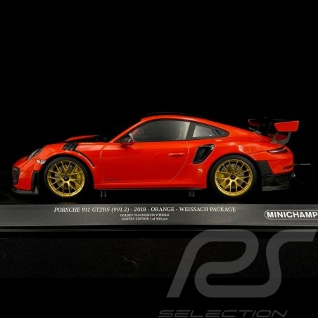 Porsche 911 GT2 RS type 991 2018 lava orange Pack Weissach 1/18 Minichamps 155068305