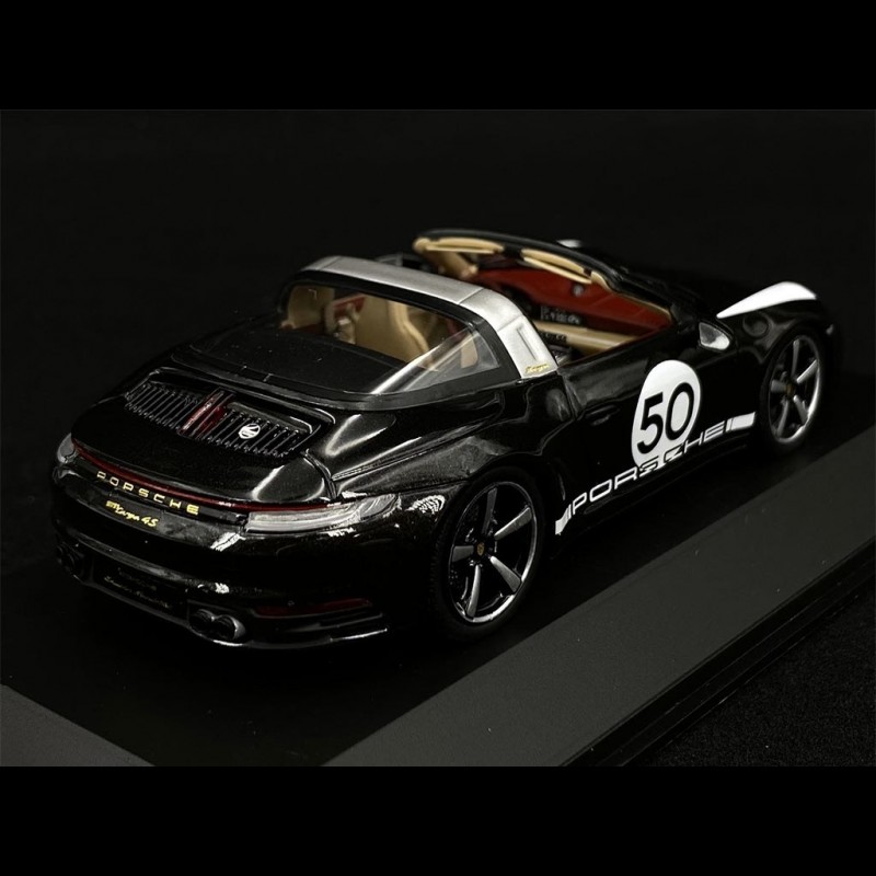 Porsche 911 Targa Heritage 4S Type 992 n° 50 Black Special Edition