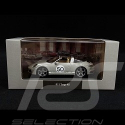 Porsche 911 / 992 Targa 4S n° 50 Chalk grey Heritage Special Edition 1/43 Spark WAP0209180NM9A