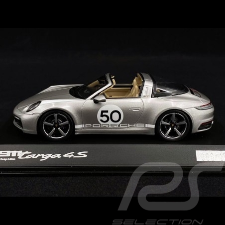 Porsche 911 / 992 Targa 4S n° 50 Gris argent GT Siver Silbergrau Heritage Special Edition 1/43 Spark WAP0209200NM7Z