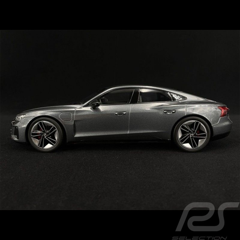 Audi e-tron GT RS 2020 Daytona grey 1/18 Norev 5012120051