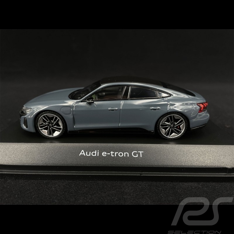 Audi e-tron GT RS 2020 Kemora grau 1/43 Spark 5012120031