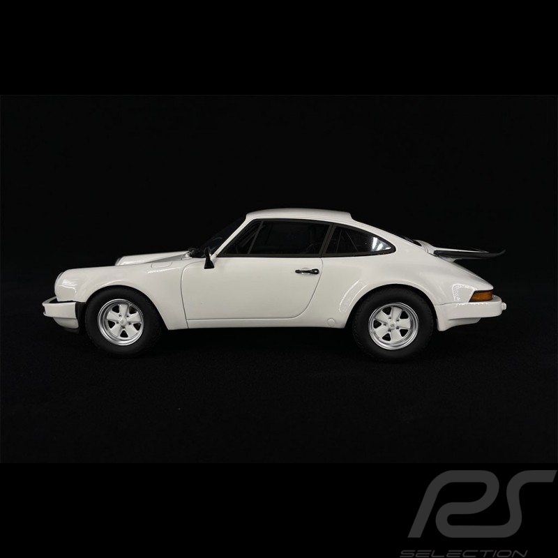 Porsche 911 SC RS 1984 Grand Prix Weiß 1/18 GT Spirit GT320