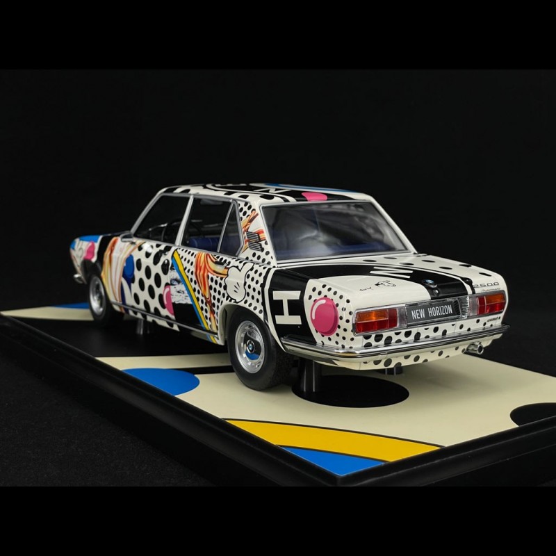 BMW 2500 type E3 1969 Pink Panther Art car 1/18 Minichamps 155M29204