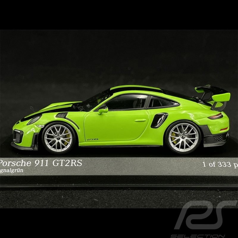 Porsche 911 GT2 RS Type 991 Weissach Package 2018 Vert Signal 1/43 Minichamps 413067284