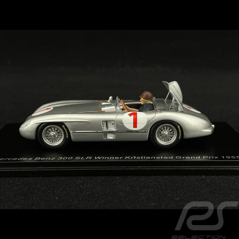 Mercedes-Benz 300 SLR Winner Kristianstad Grand Prix 1955 n° 1 Juan Manuel Fangio 1/43 Spark S5858 Mercedes-Benz 300 SLR Winner Kristianstad Grand Prix 1955 n° 1 Juan Manuel Fangio 1/43 Spark S5858