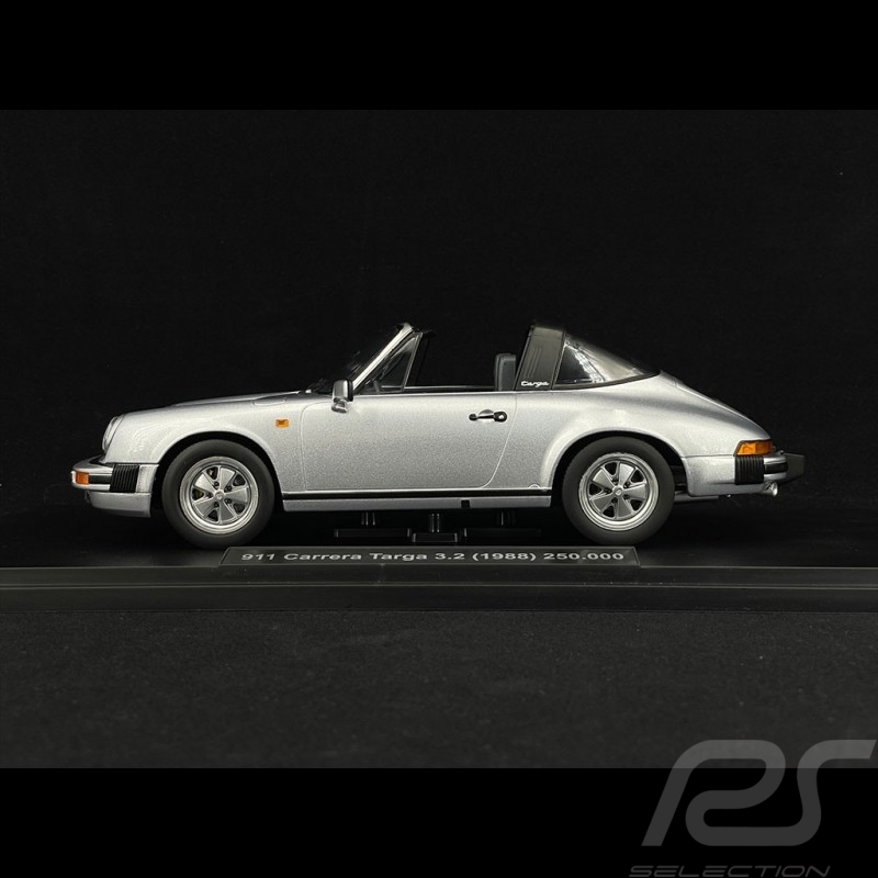 Porsche 911 Carrera 3.2 Targa Jubilaüm 250.000. Exemplar 1988 Diamond Blau 1/18 KK-Scale KKDC180713