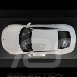 Porsche Taycan Turbo S 2020 White 1/8 Minichamps 800660000