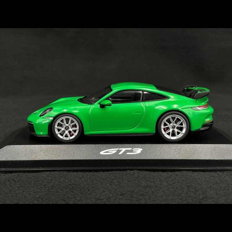 Porsche 911 GT3 Type 992 2021 Python Green 1/43 Minichamps WAP0201500NGT3