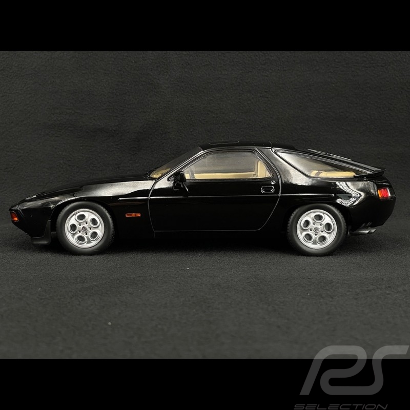 Porsche 928S 1980 Noir 1/18 ModelCar Group MCG18201