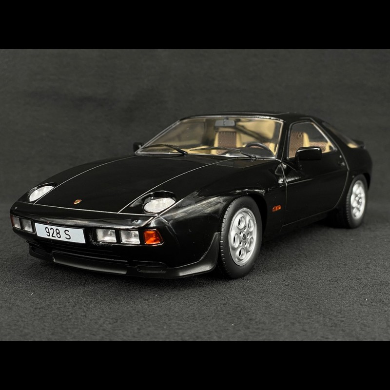 Porsche 928S 1980 Black 1/18 ModelCar Group MCG18201