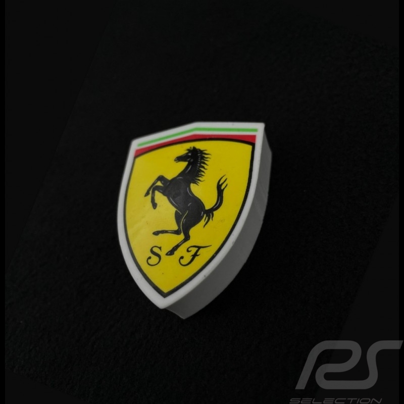 Gomme Scuderia Ferrari Ecusson PN56453
