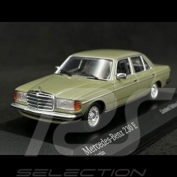 Mercedes-Benz 230E W123 Limousine 1982 Reed Green 1/43 Minichamps 943032204