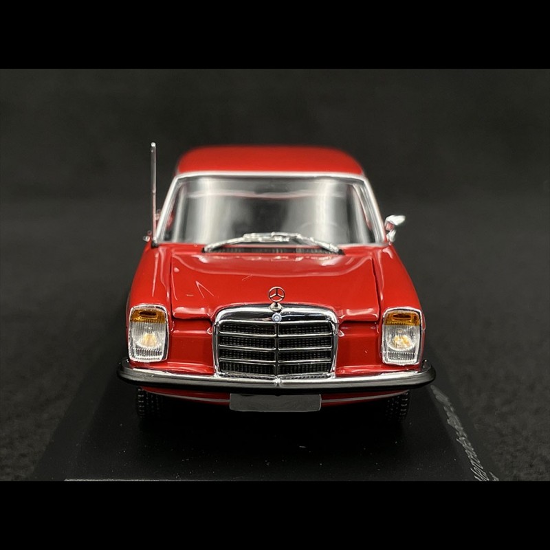 Mercedes-Benz 200/8 W115 1968 Signal Red 1/43 Minichamps 943034005